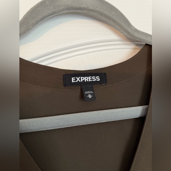 Express Sheer Top - Picture 5 of 6